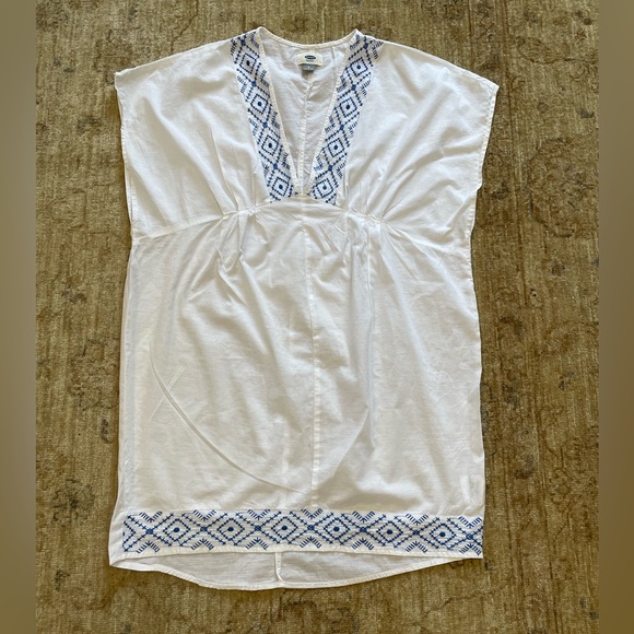 Other - Beautiful white cotton cover up , size S, Old Navy